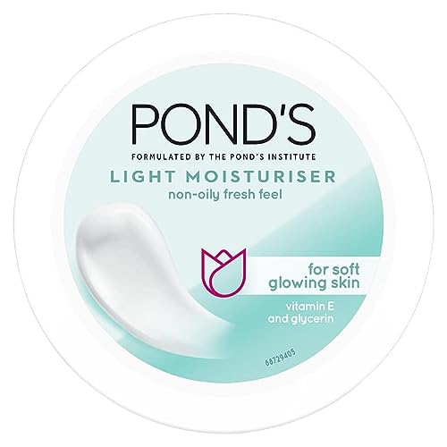 PONDS Light Face Moisturizer Spf 15