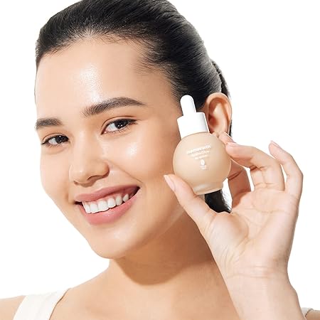 Mamaearth Hydra Glow CC Serum Vanilla with Vitamin C and Hyaluronic Acid | Hydrating Brightening CC Serum