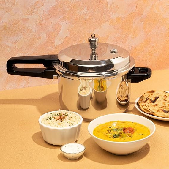 Vinod 18/8  3 L Stainless Steel Pressure Cooker O