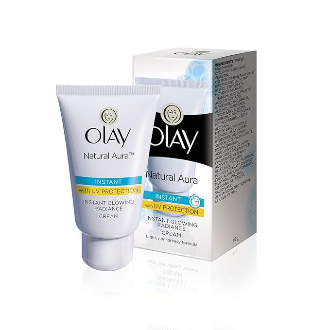 Olay Natural Aura Day Cream with SPF 15 Glowing Radiance Cream With Niacinamide and Vitamin E