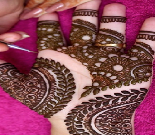 Three part mehndi